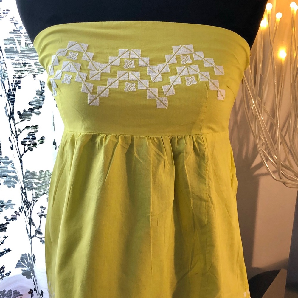 Fossil Strapless Blouse w/ Embroidery-Med